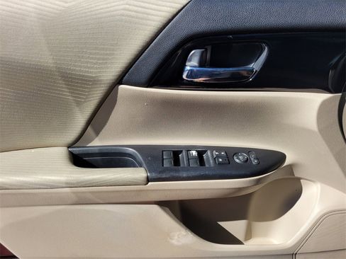 Used 2017 Honda Accord LX image 19
