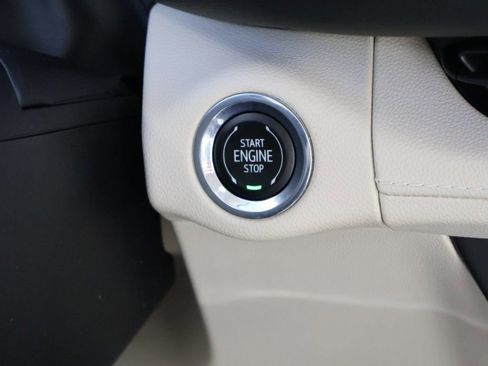 Certified 2023 Buick Envision Avenir image 29