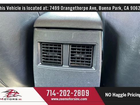 Used 2005 Chrysler 300 SRT8 w/ SRT Option Group II image 24