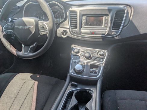 Used 2015 Chrysler 200 Limited image 6