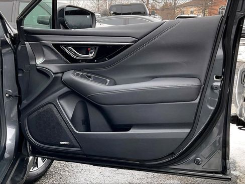 Used 2020 Subaru Outback Limited image 20