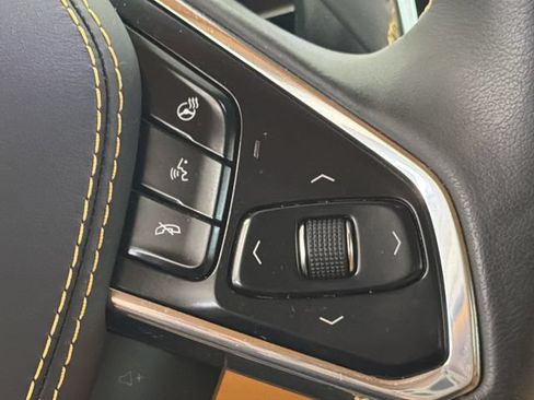Used 2023 Chevrolet Corvette Stingray Premium Conv w/ Z51 Performance Package RWD image 19