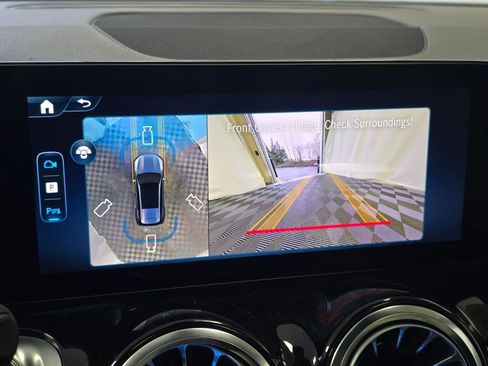 New 2026 Mercedes-Benz GLB 250 4MATIC image 41