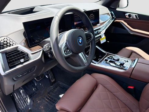 New 2026 BMW X5 xDrive50e w/ M Sport Package AWD/4WD image 26