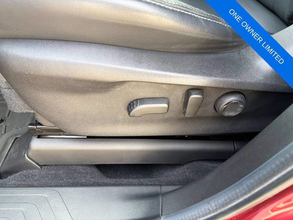 Used 2023 Subaru Ascent Limited w/ Technology Package AWD/4WD image 12