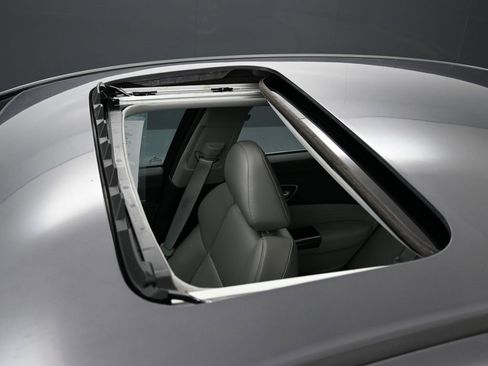 Used 2020 Acura TLX 2.4L image 11