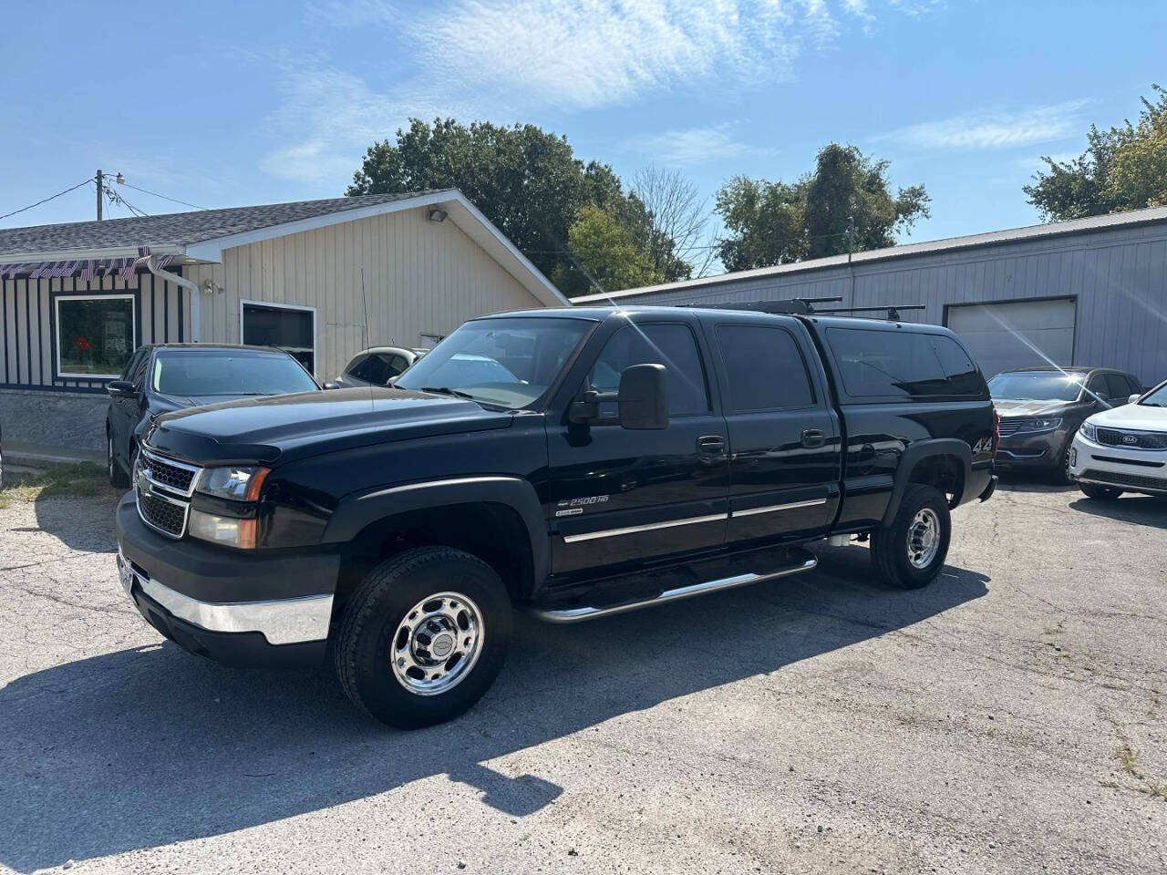 Used 2007 Chevrolet Silverado 2500 LT w/ Heavy-Duty Power Package AWD/4WD image 1