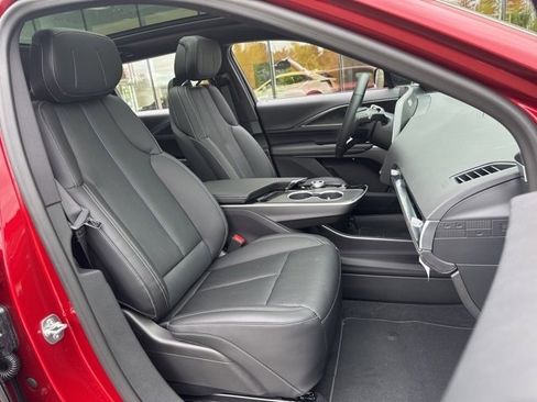 New 2025 Cadillac Lyriq Sport image 20