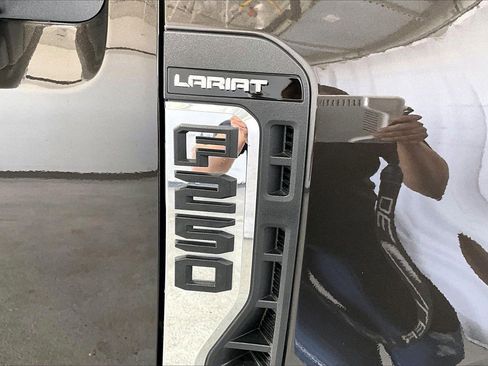 Used 2024 Ford F250 Lariat w/ Lariat Ultimate Package image 7