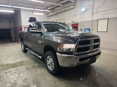 Used 2018 RAM 2500 Tradesman w/ Chrome Appearance Group AWD/4WD image 1