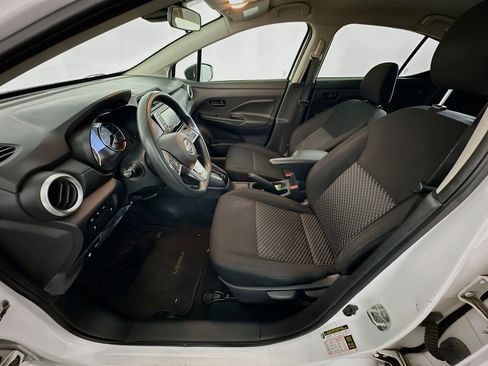 Used 2021 Nissan Versa S FWD image 13