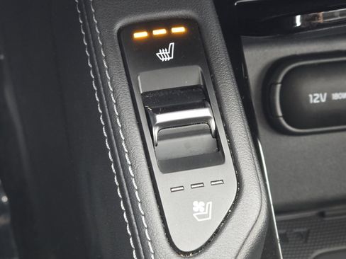 Used 2022 Kia Telluride SX w/ SX Prestige Package image 7