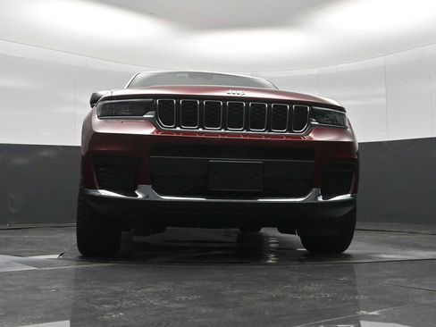 Used 2022 Jeep Grand Cherokee L Laredo w/ Luxury Tech Group I AWD/4WD image 12