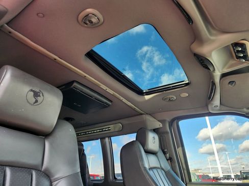 Used 2013 GMC Savana 2500 image 40