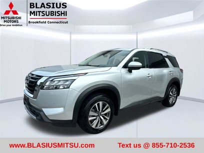 Used 2025 Nissan Pathfinder SL