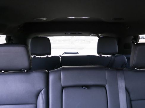 Used 2025 Chevrolet Tahoe LT image 28