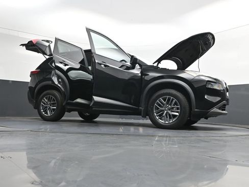 Used 2023 Nissan Rogue S FWD image 50