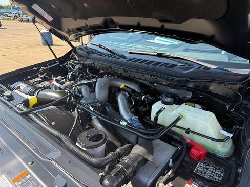 Used 2024 Ford F250 Platinum AWD/4WD image 9
