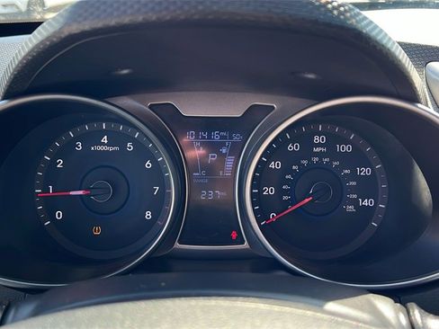 Used 2017 Hyundai Veloster Value Edition image 19