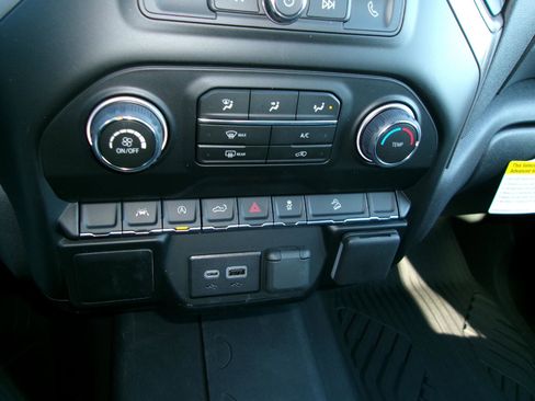 New 2026 Chevrolet Silverado 1500 Custom Trail Boss w/ Dark Appearance Package image 16