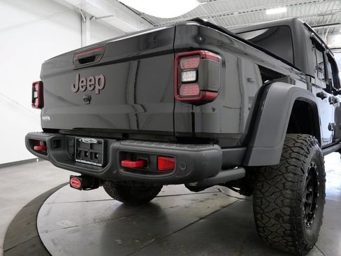 Used 2020 Jeep Gladiator Rubicon w/ Dual Top Group AWD/4WD image 37