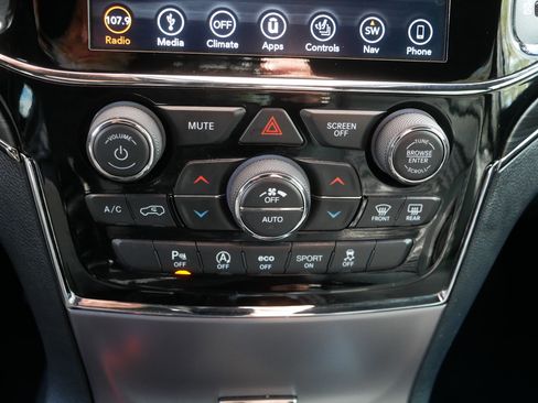 Used 2019 Jeep Grand Cherokee Limited X AWD/4WD image 23