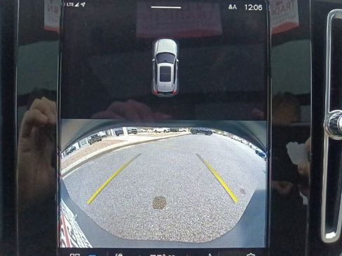 Used 2023 Volvo XC40 B5 Plus w/ Driver Assist Package image 25