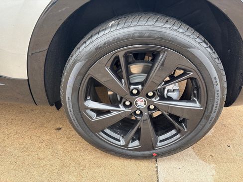 Used 2023 Buick Envision Preferred w/ Sport Touring Package image 11