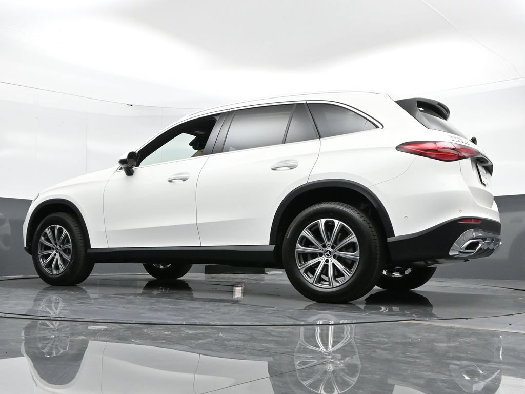 Used 2025 Mercedes-Benz GLC 300 4MATIC image 50