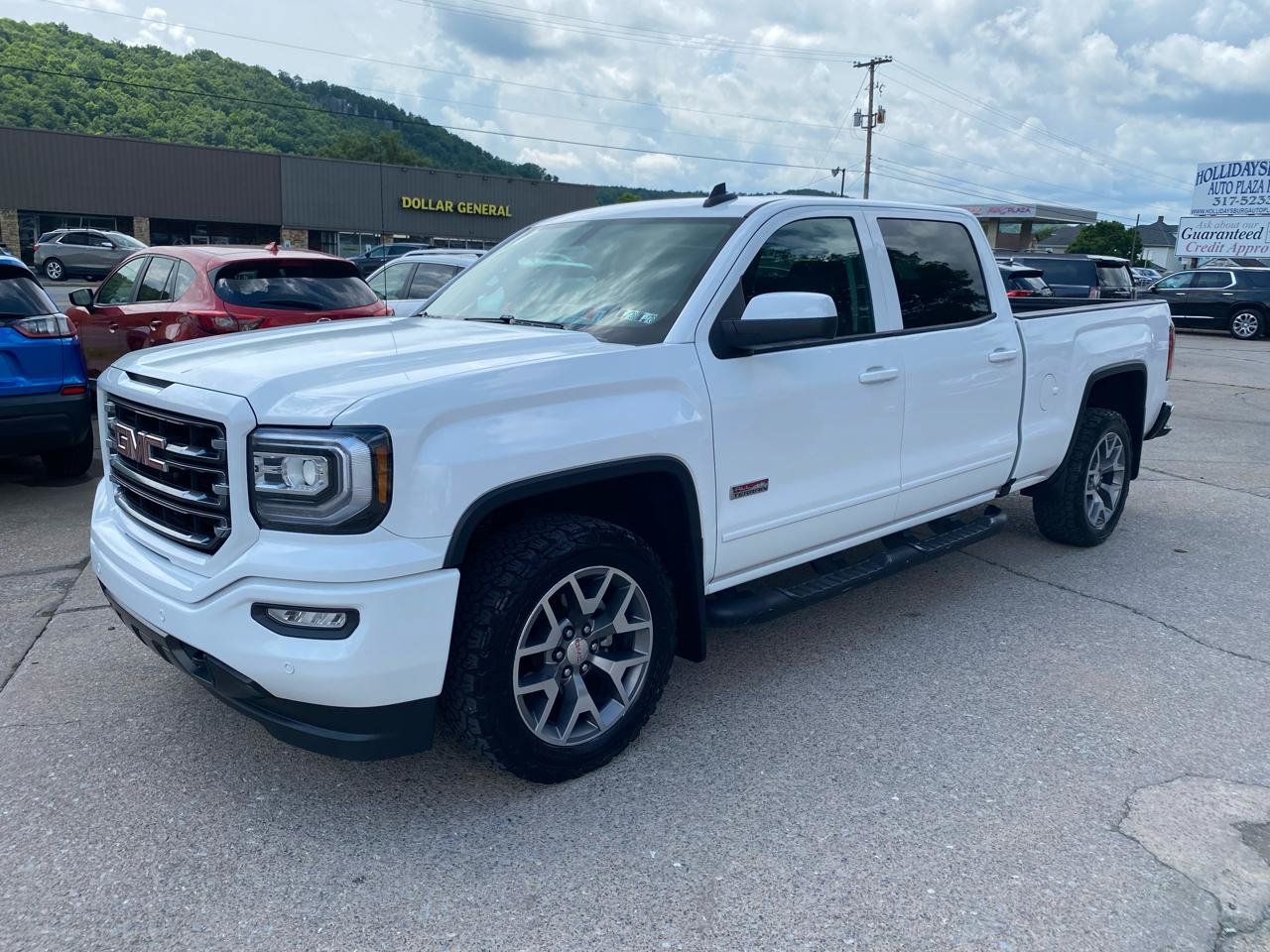 Used 2018 GMC Sierra 1500 SLT AWD/4WD image 3