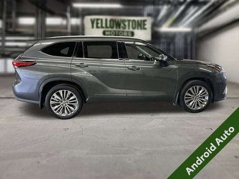 Used 2020 Toyota Highlander Platinum AWD/4WD image 5