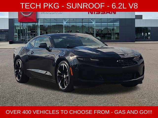 Used 2023 Chevrolet Camaro LT w/ Technology Package RWD image 1