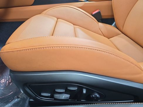 Certified 2026 Porsche 911 Targa 4 GTS AWD/4WD image 23