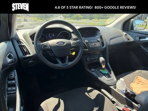 Used 2017 Ford Focus SE FWD image 12
