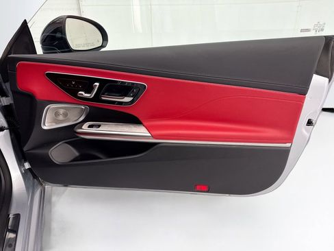 Certified 2026 Mercedes-Benz CLE 300 4MATIC Coupe image 24