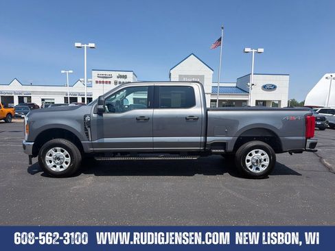 Used 2024 Ford F350 XLT AWD/4WD image 2
