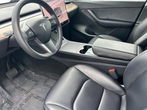 Used 2022 Tesla Model Y Long Range AWD/4WD image 11