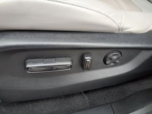 Certified 2022 Honda CR-V Touring image 19