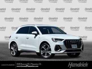 Used 2019 Audi Q3 2.0T Premium Plus video 1
