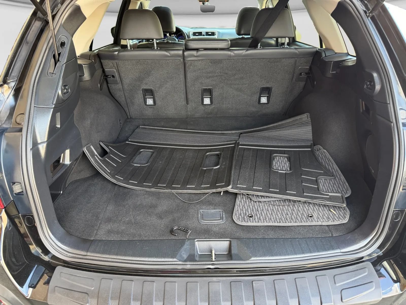 Used 2019 Subaru Outback 2.5i Limited AWD/4WD image 18