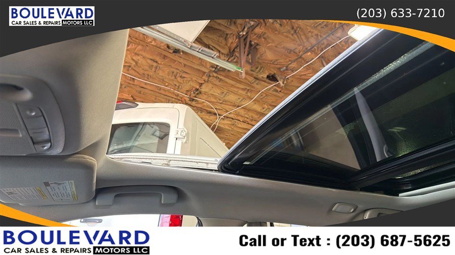 Used 2020 Nissan Rogue SV w/ Sun & Sound Touring Package AWD/4WD image 13