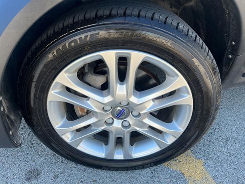 Used 2016 Volvo XC70 T5 Premier w/ Proximity Package AWD/4WD image 35