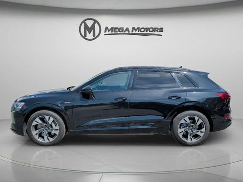 Used 2021 Audi e-tron Premium w/ Convenience Plus Package AWD/4WD image 3