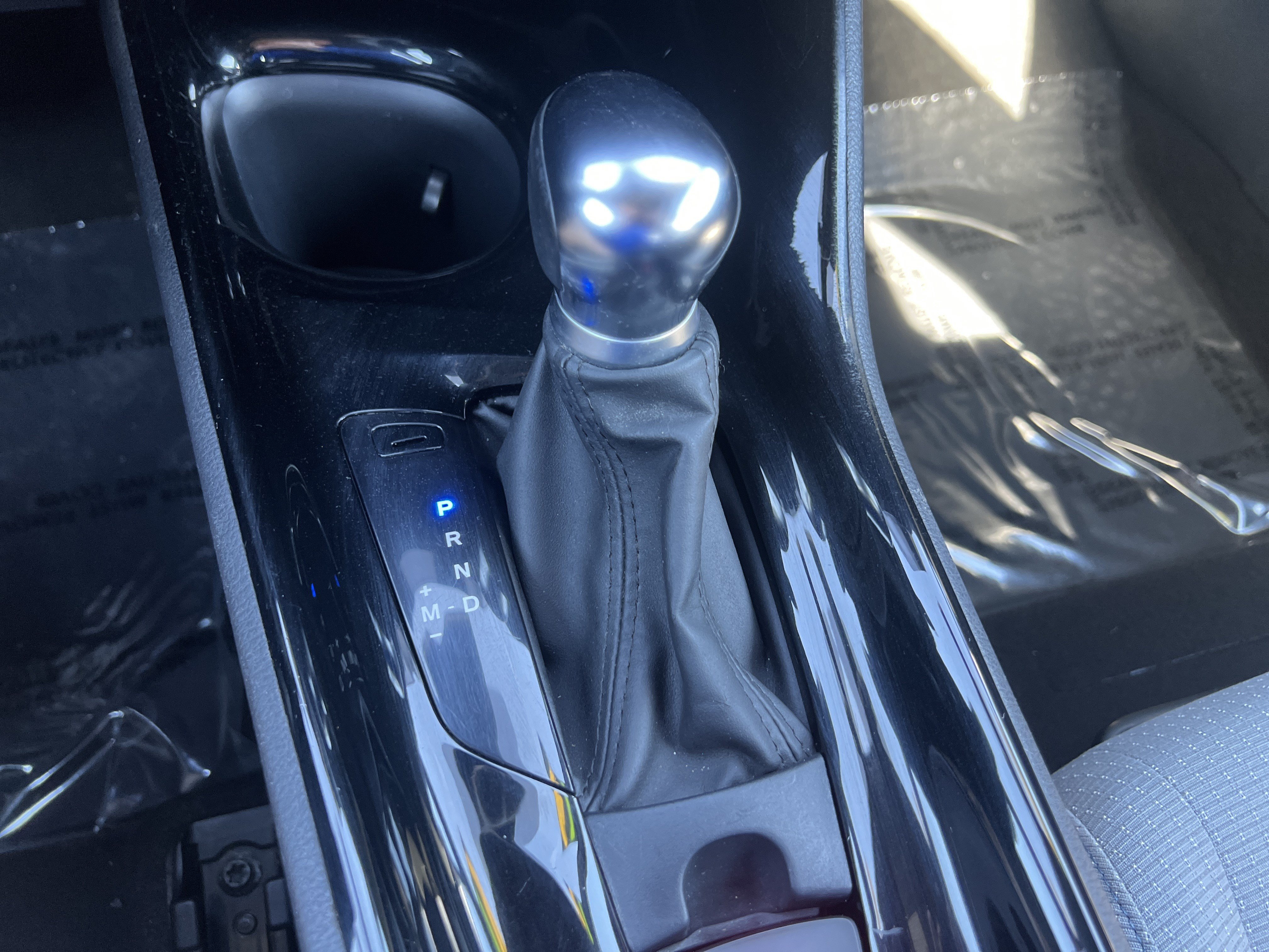 Used 2019 Toyota C-HR XLE FWD image 23