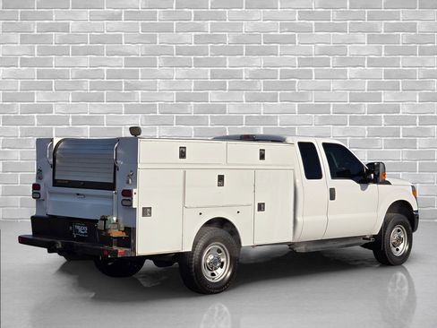 Used 2016 Ford F350 XL w/ XL Appearance Package AWD/4WD image 5