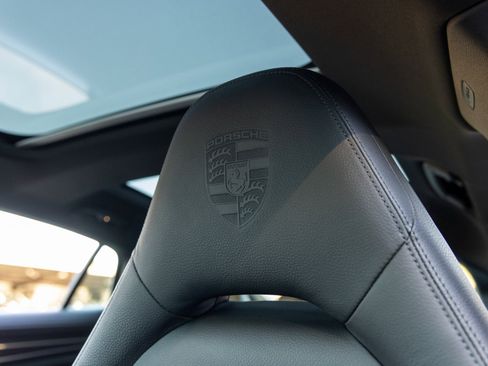 Certified 2023 Porsche Panamera Platinum Edition image 28