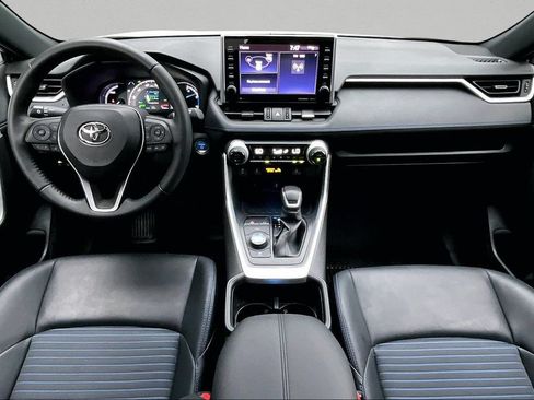 Certified 2022 Toyota RAV4 XSE w/ XSE Grade Weather Package AWD/4WD image 10