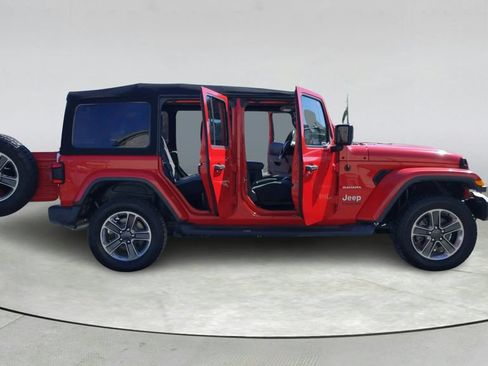 Used 2020 Jeep Wrangler Unlimited Sahara AWD/4WD image 14