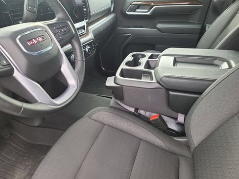 Used 2025 GMC Sierra 1500 SLE w/ X31 Off-Road Package AWD/4WD image 11