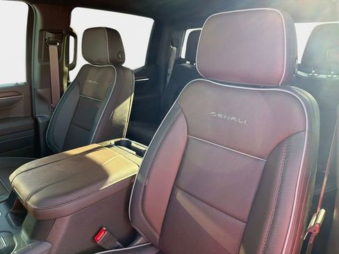 New 2026 GMC Sierra 1500 Denali w/ Denali Reserve Package image 19